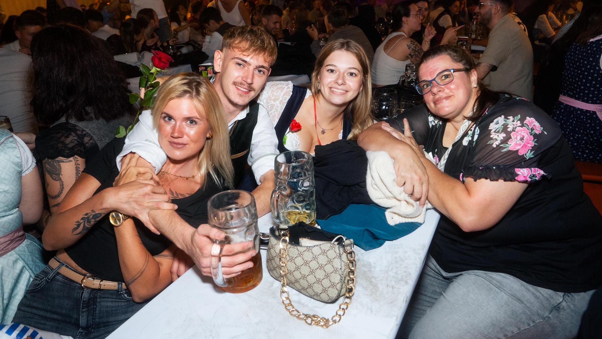 Der Samstag auf dem Weidener Volksfest 2025. (Bild: Hannes Stock)