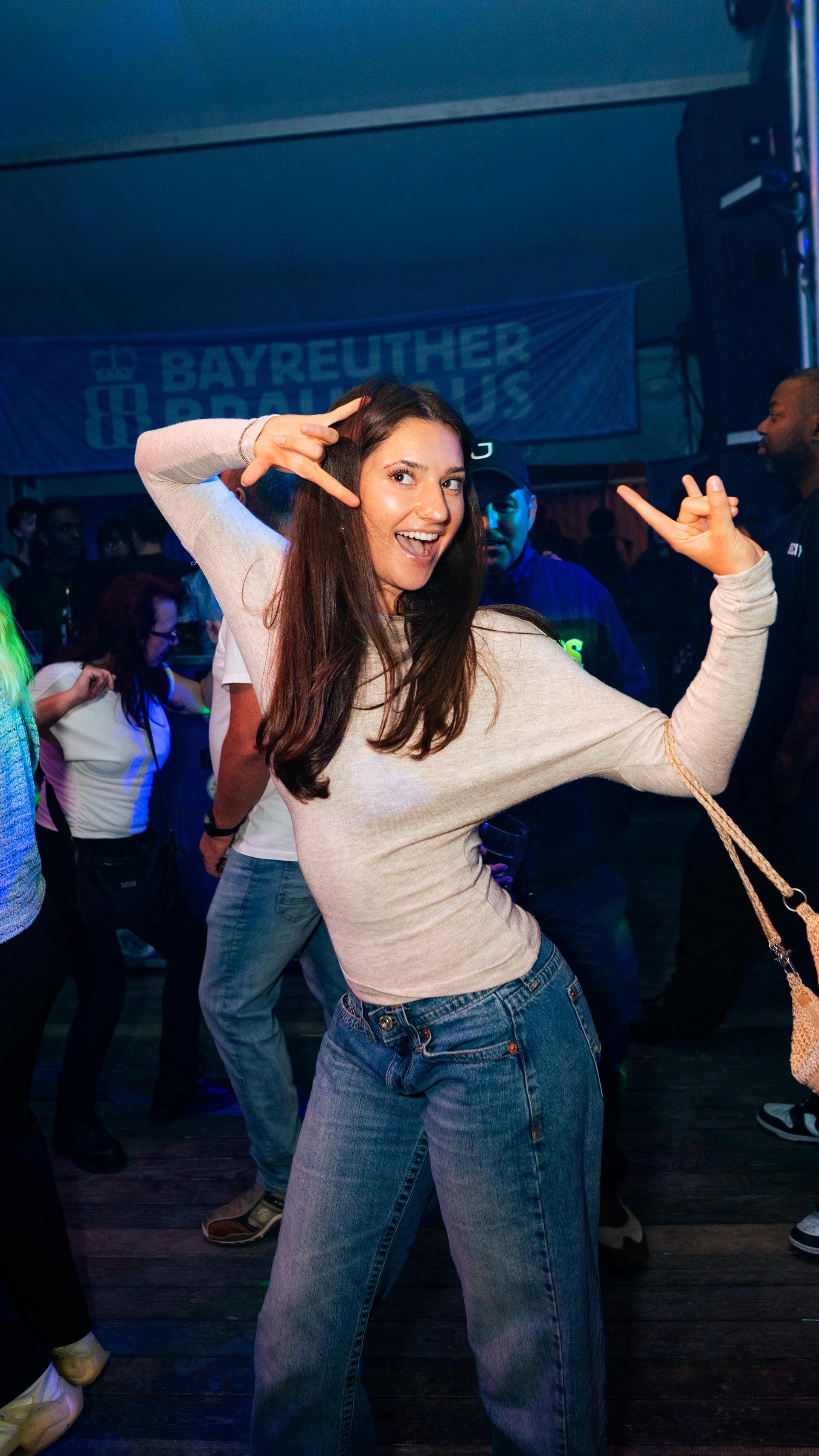 Samstagabend am Weidner Volksfest. (Bild: Hannes Stock)