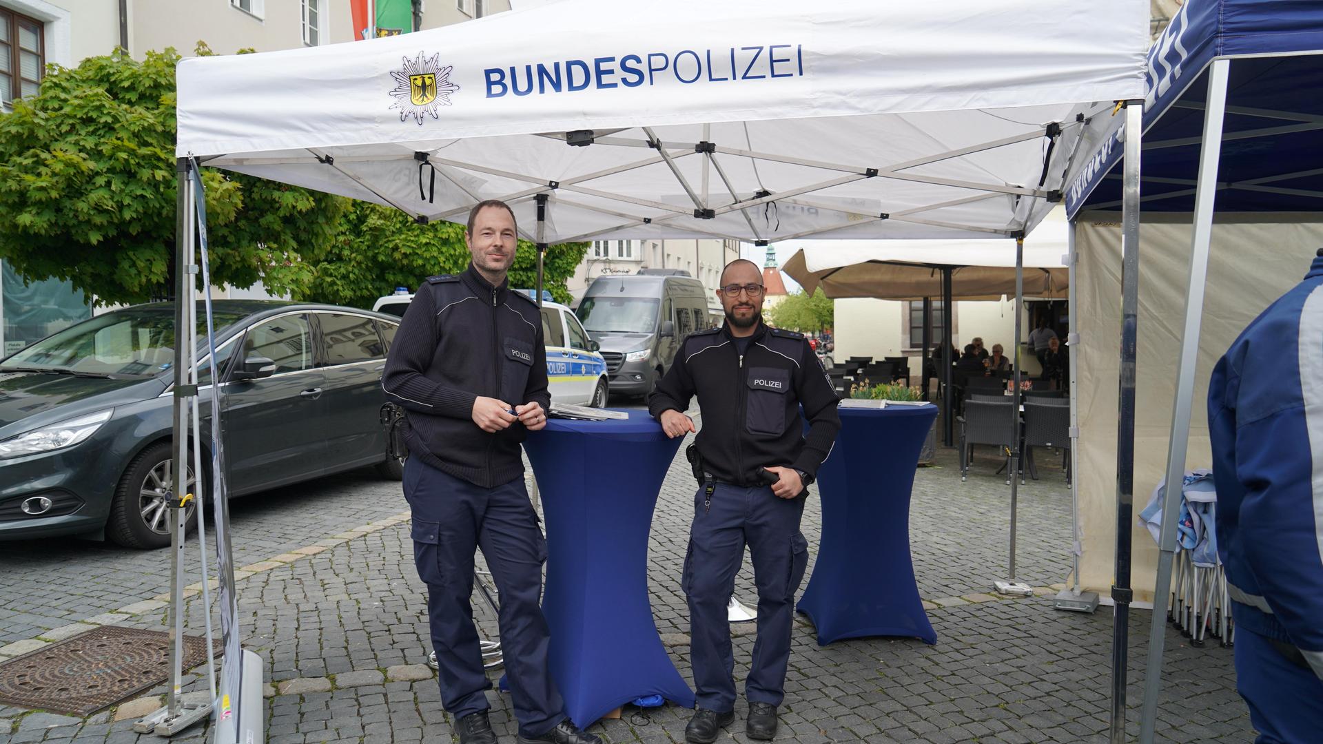 Die Bundespolizei war auch vor Ort. (Bild: mcl)