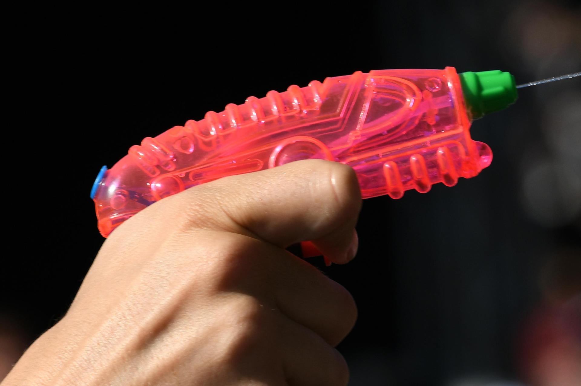 In Pyrbaum (Landkreis Neumarkt in der Oberpfalz) ist ein Streit zwischen einem 22-Jährigen und einem 84-Jährigen eskaliert. (Symbolbild: Ina Fassbender)