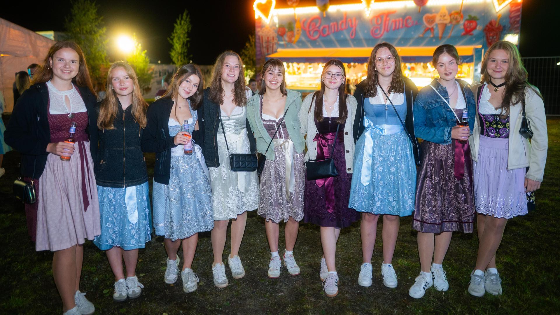 Wernberg feiert Kirwa, die Stoapfälzer Spitzbuam liefern die Musik zum Fest. (Bild: Hannes Stock)