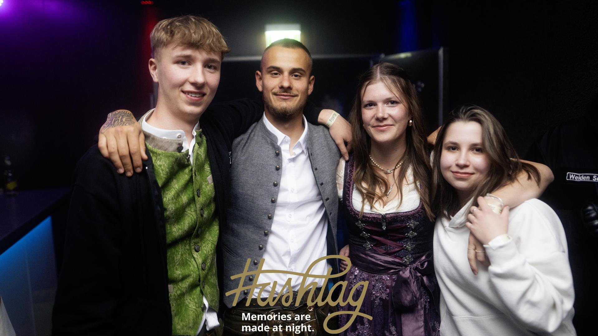 Die „Blackedout”-Party im Hashtag. (Bild: Hannes Stock)