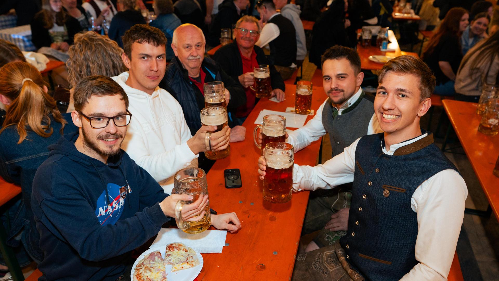 Bilder des Abends (Bild: Hannes Stock)