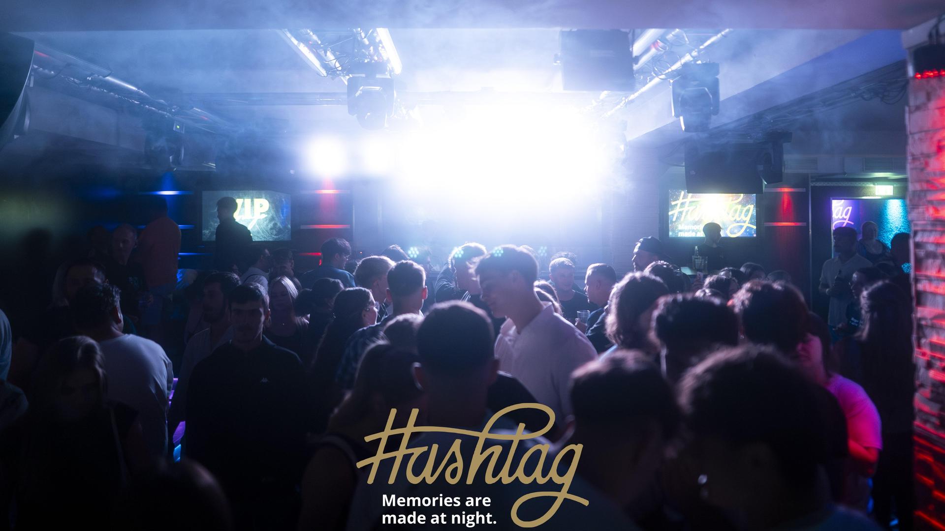 Im Hashtag sorgten am Freitag die Hits der 2000/10er für beste Stimmung. (Bild: Hannes Stock)