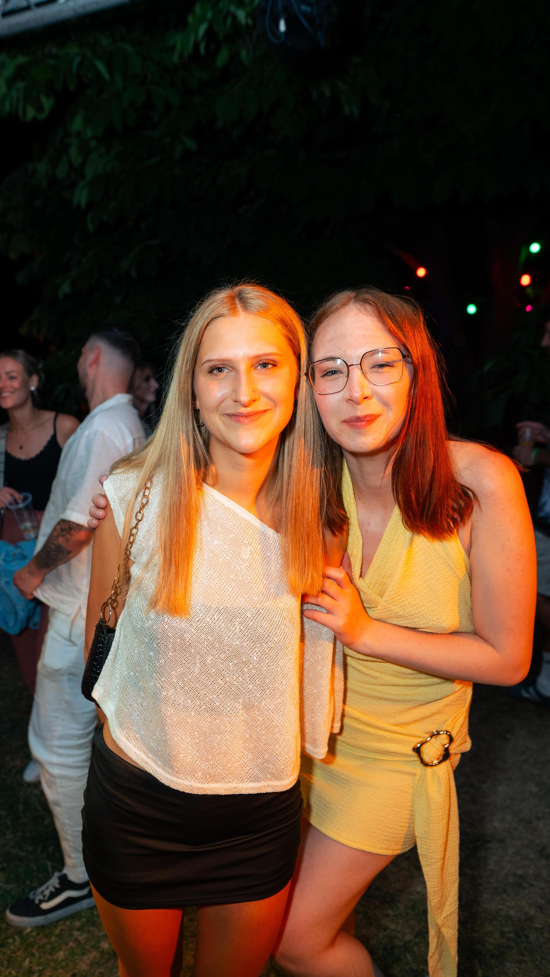 Bilder der Beach Party. (Bild: Hannes Stock)