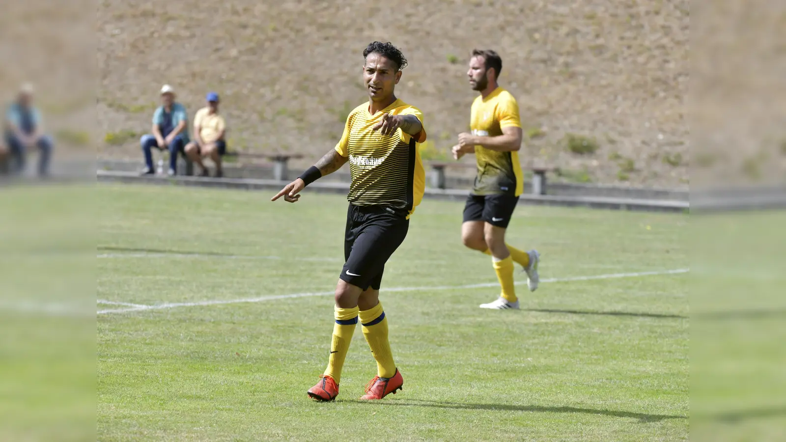 Akram Abdel-Haq ist zurück als Spielertrainer der SG Seugast/Schlicht II. Nach einem durchwachsenen Saisonstart setzt der Kreisklassist nun wieder auf den 44-Jährigen, der mit der SG in der Saison 2021/22 in die Kreisliga aufgestiegen war.  (Bild: Hubert Ziegler)