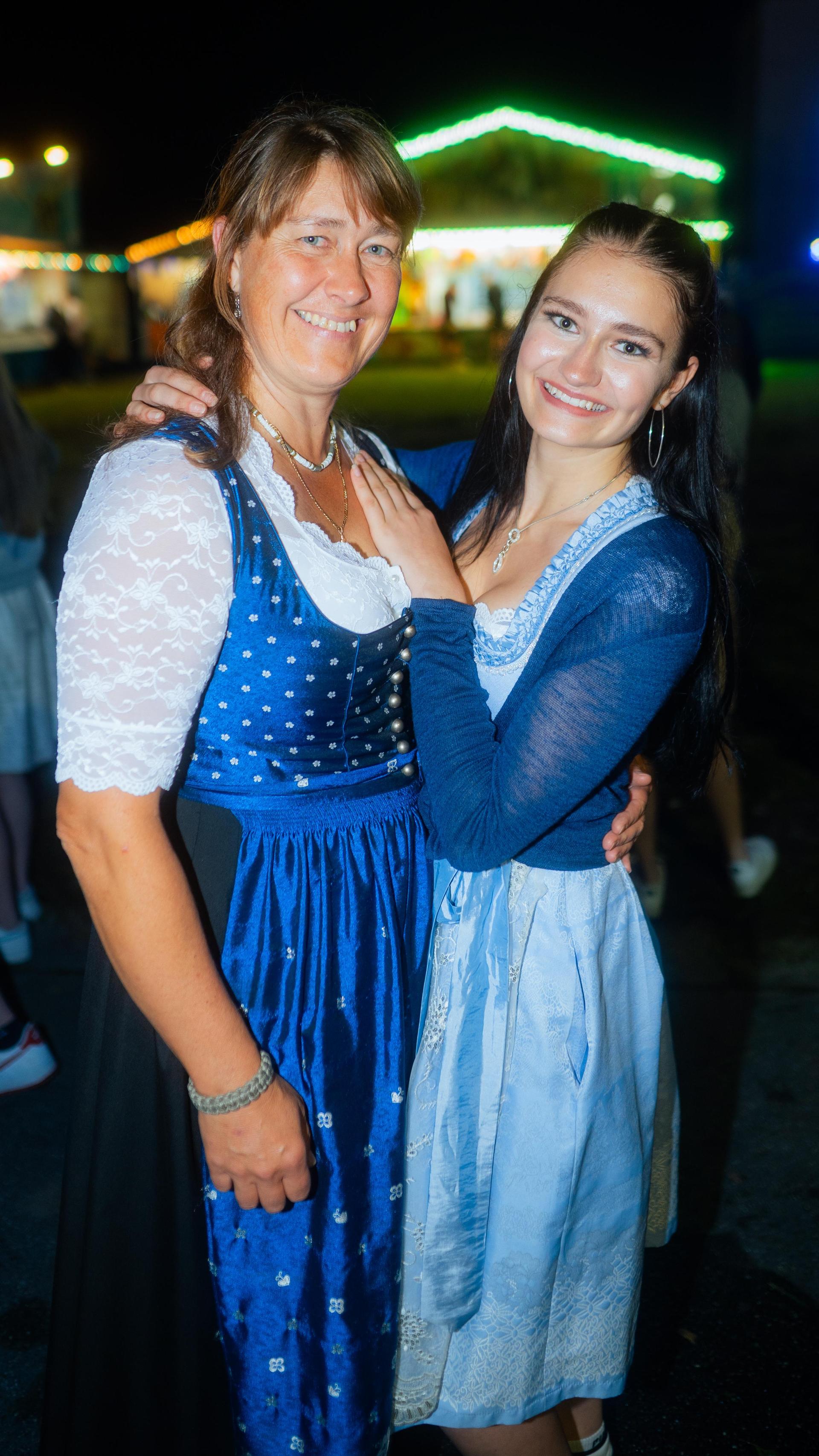 Wernberg feiert Kirwa, die Stoapfälzer Spitzbuam liefern die Musik zum Fest. (Bild: Hannes Stock)