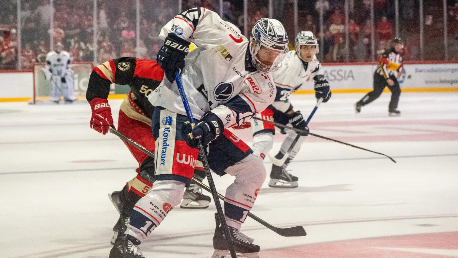 Die Blue Devils Weiden (im Bild Fabian Voit) bestritten am Freitag in Bad Nauheim ihr viertes Vorbereitungsspiel. (Bild: Jan Huebner)