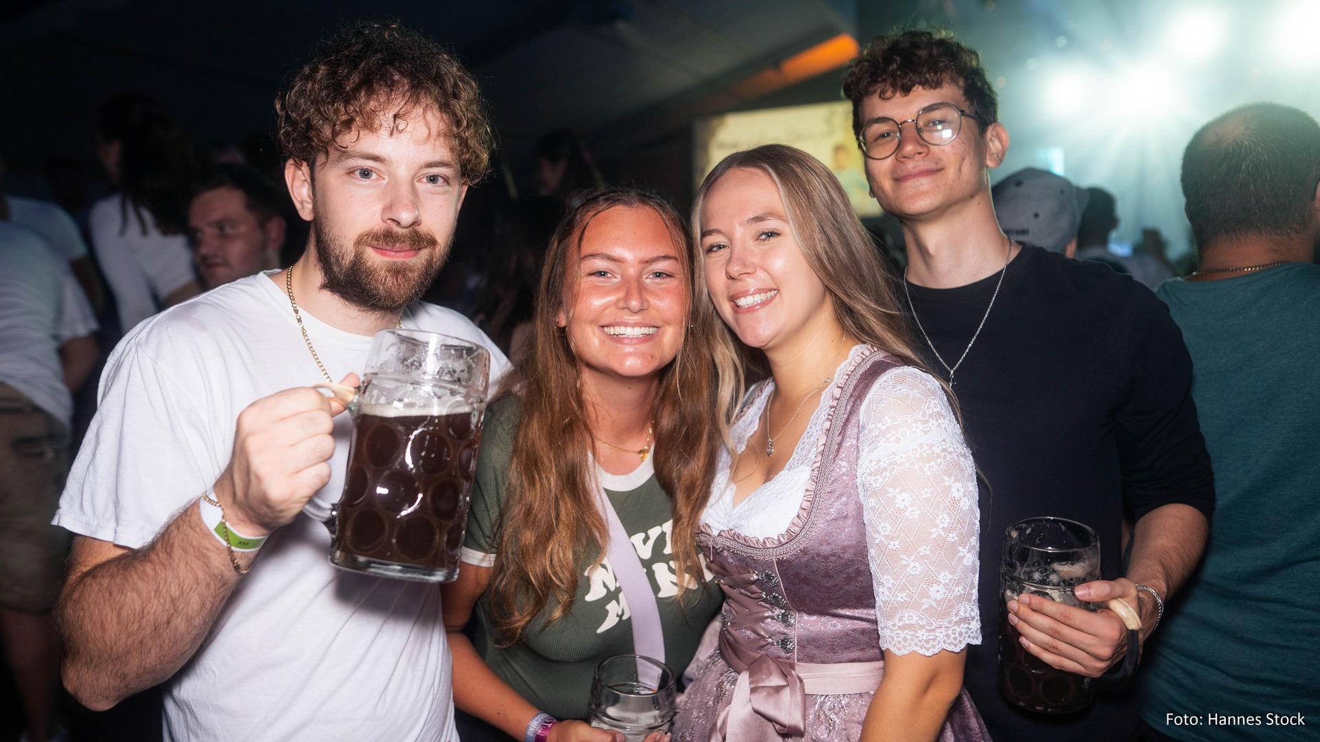 Das war die Flosser Kirwa am Samstag.  (Bild: Hannes Stock )