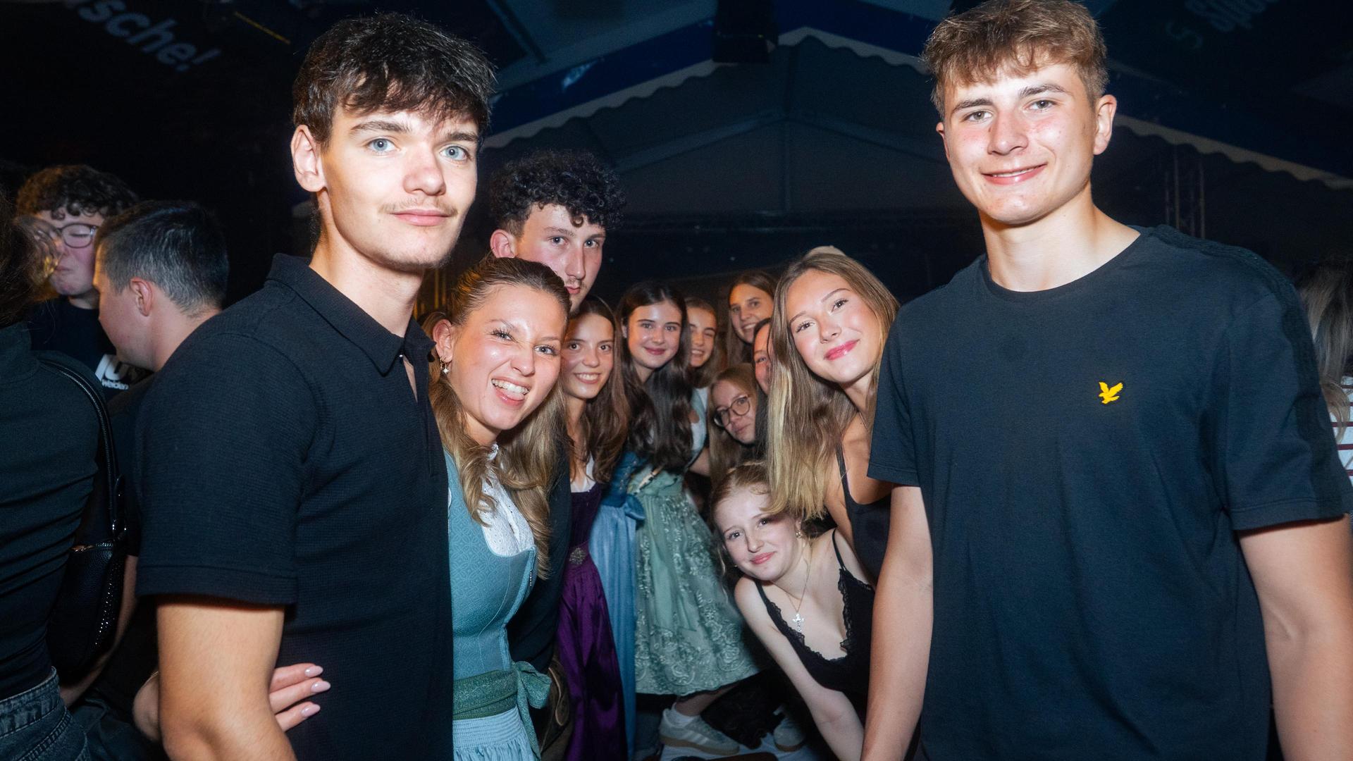 Die Bilder vom Freitag auf dem Weidener Volksfest 2025. (Bild: Hannes Stock)