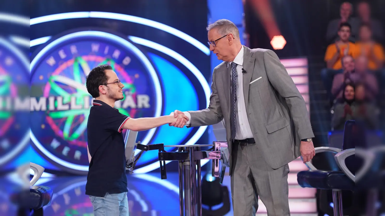 Florian Bindl (l.) und Günther Jauch.  (Bild: Stefan Gregorowius/RTL)