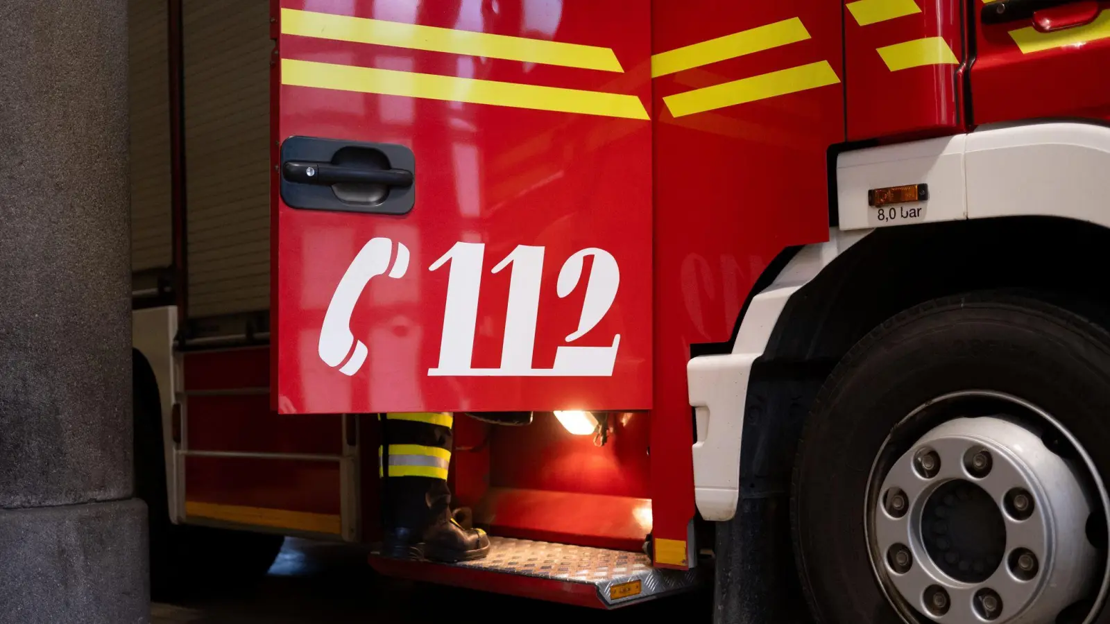 Die Waldbrände sind nach Polizeiangaben unter Kontrolle, die Gefahr weiterer Feuer bleibt jedoch hoch. (Symbolbild) (Bild: Niklas Treppner/dpa)