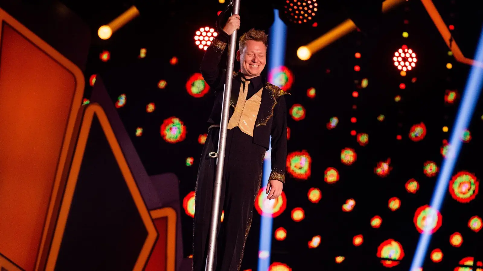 Bei „Let&#39;s Dance“ tanzte sich „Knossi“ in die Herzen der Zuschauer. (Bild: Rolf Vennenbernd/dpa)