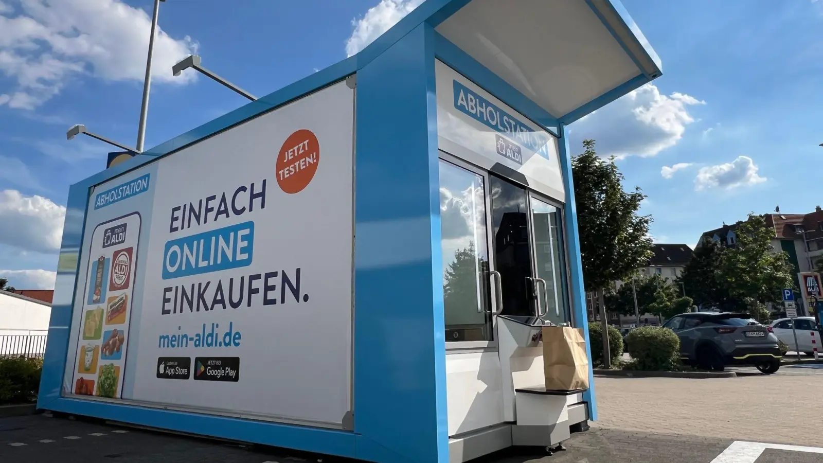 Aldi Süd und Rewe testen an einigen Standorten Abhol-Automaten für Lebensmittel. (Bild: Wolf von Dewitz/dpa)