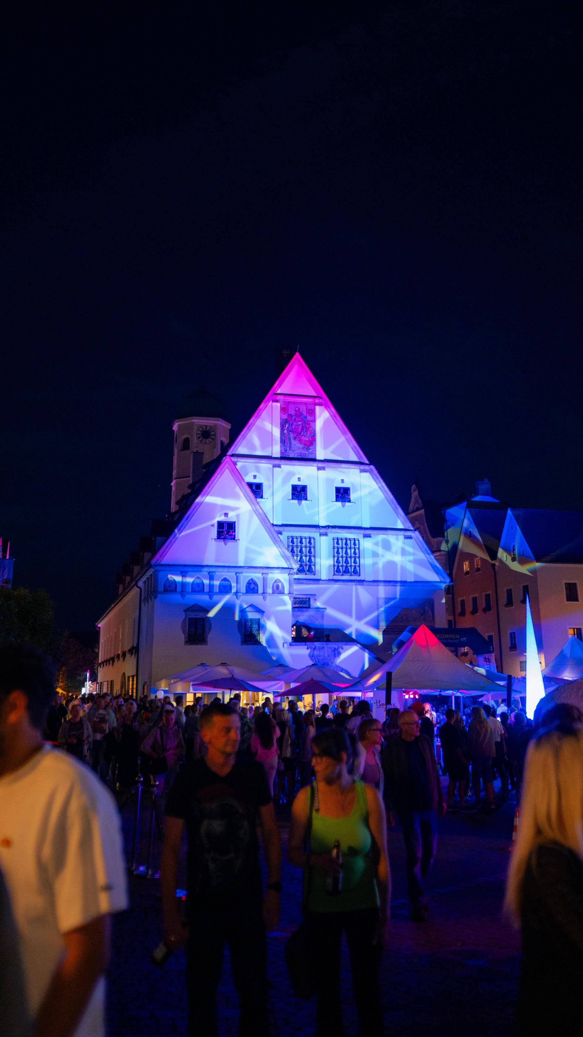 Einblicke in die träumende Stadt. (Bild: Hannes Stock)