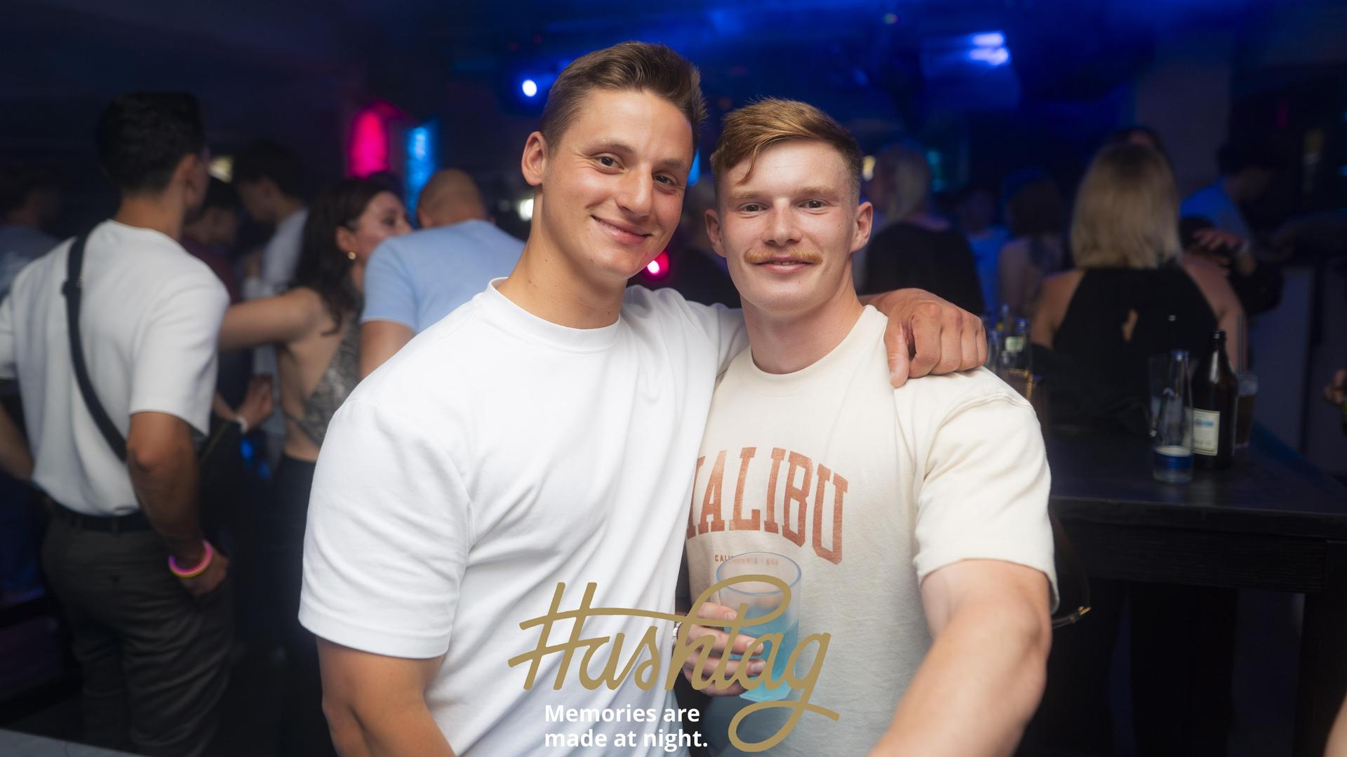 Im Hashtag sorgten am Freitag die Hits der 2000/10er für beste Stimmung. (Bild: Hannes Stock)