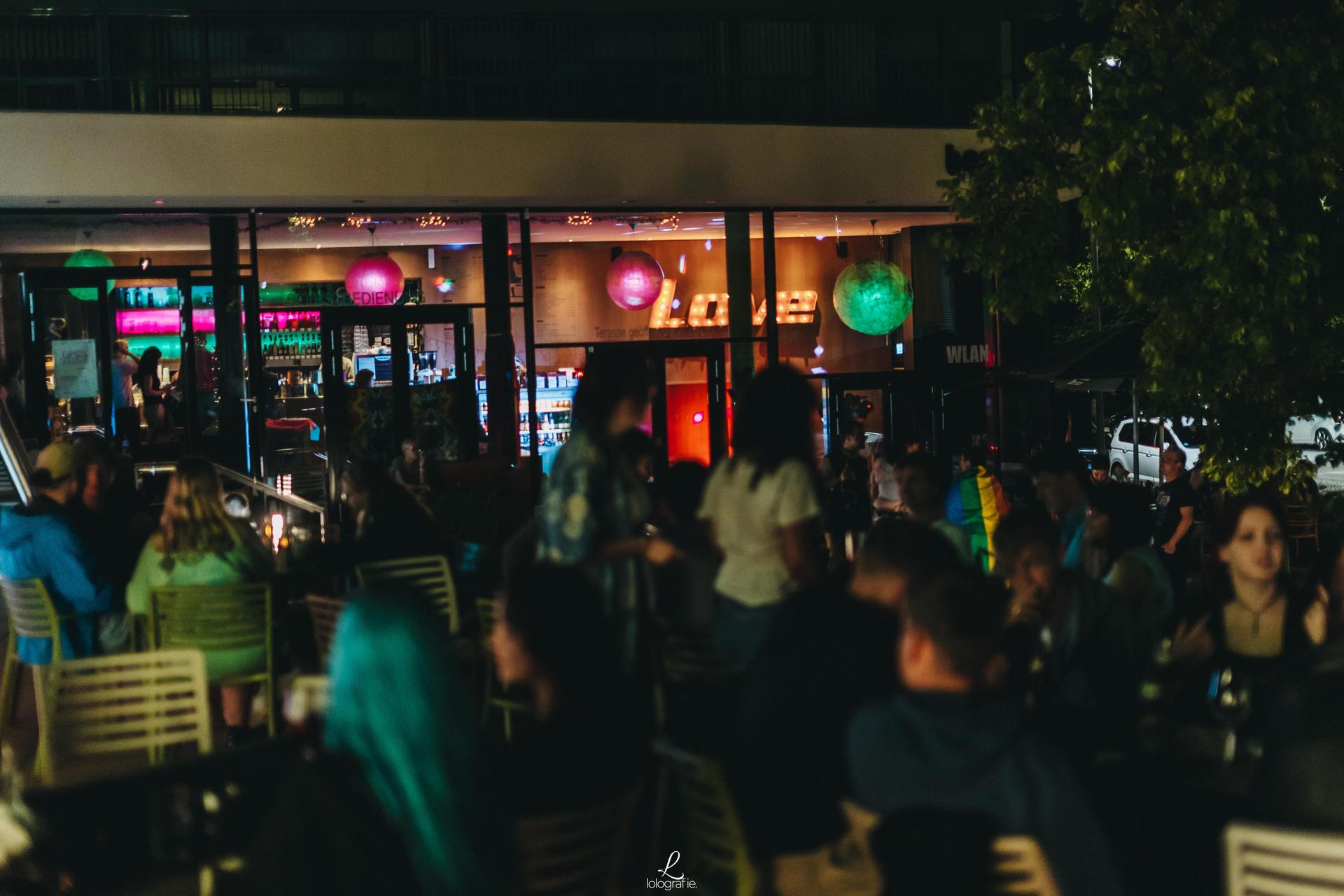 Die Bilder von der Afterparty des CSD&#39;s in Amberg 2023 aus dem Beanery.  (Bild: Leonie Hartung)