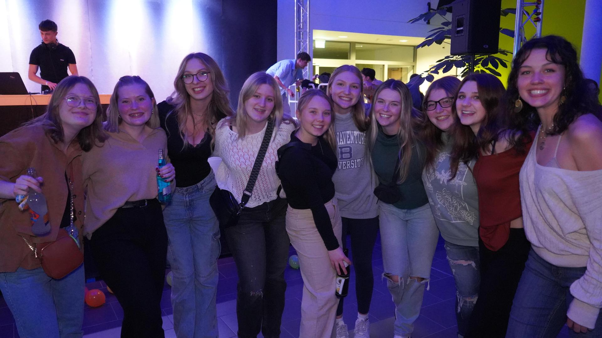 Die Bilder der FOSBOS-Kennenlernparty.  (Bild: mcl)