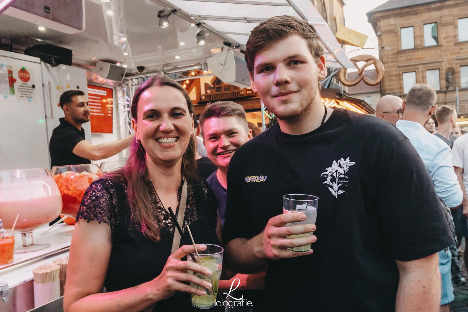 Das war am Marktplatz am Amberger Altstadtfest los! (Bild: Lolografie)