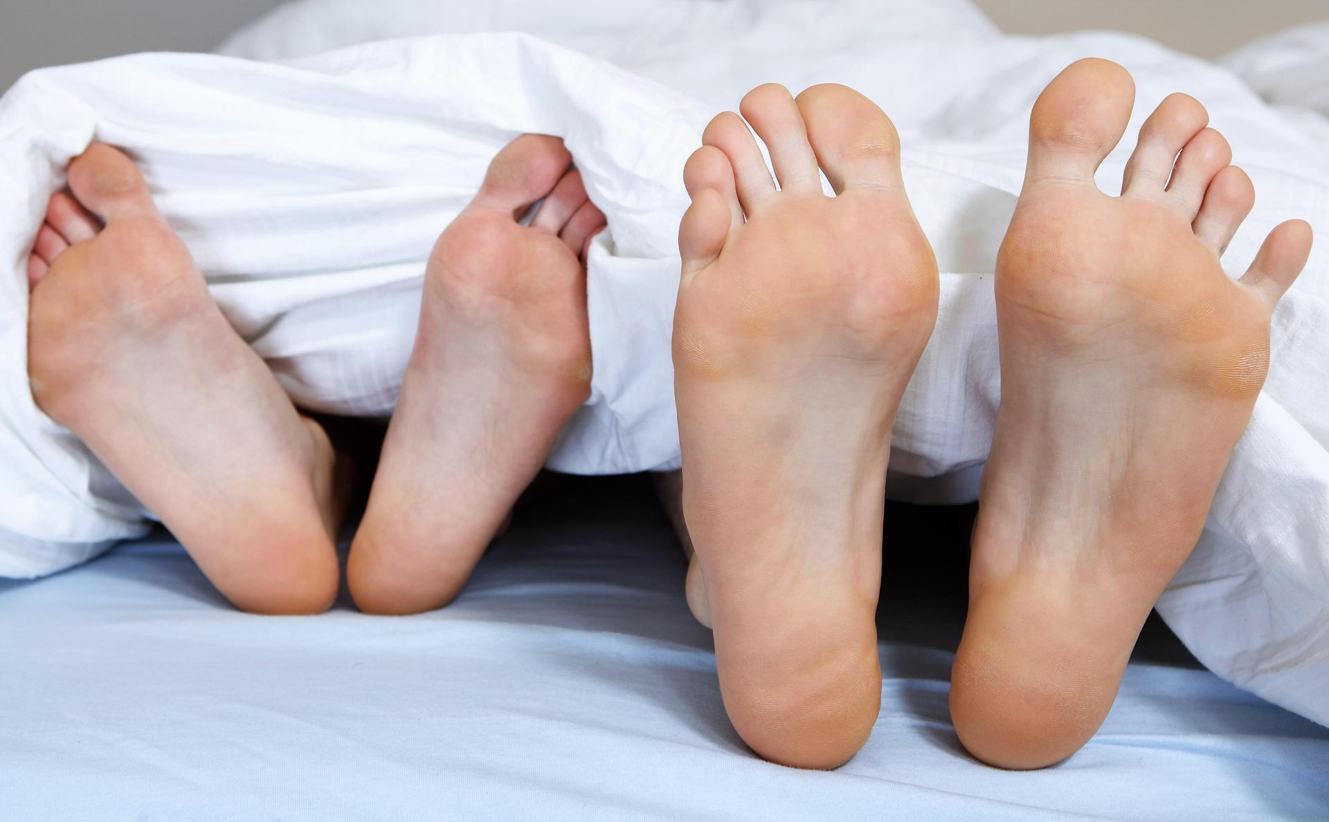 Ein halbnackter Eindringling hat ein junges Paar mitten in der Nacht in Angst und Schrecken versetzt.  (Symbolbild: Jörg Lange)
