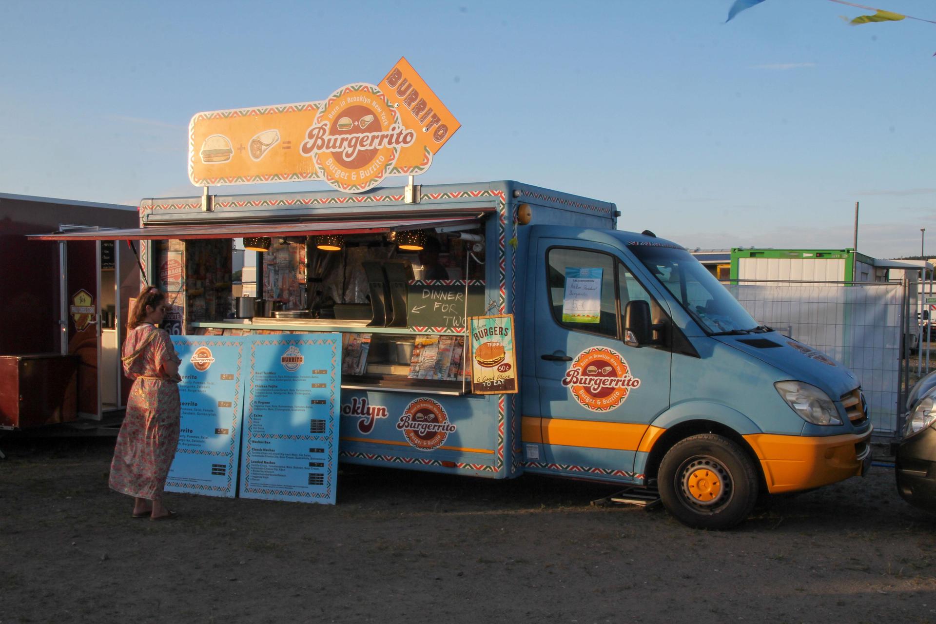 Das Foodtruck Festival in Weiden.  (Bild: Lea Stecher)
