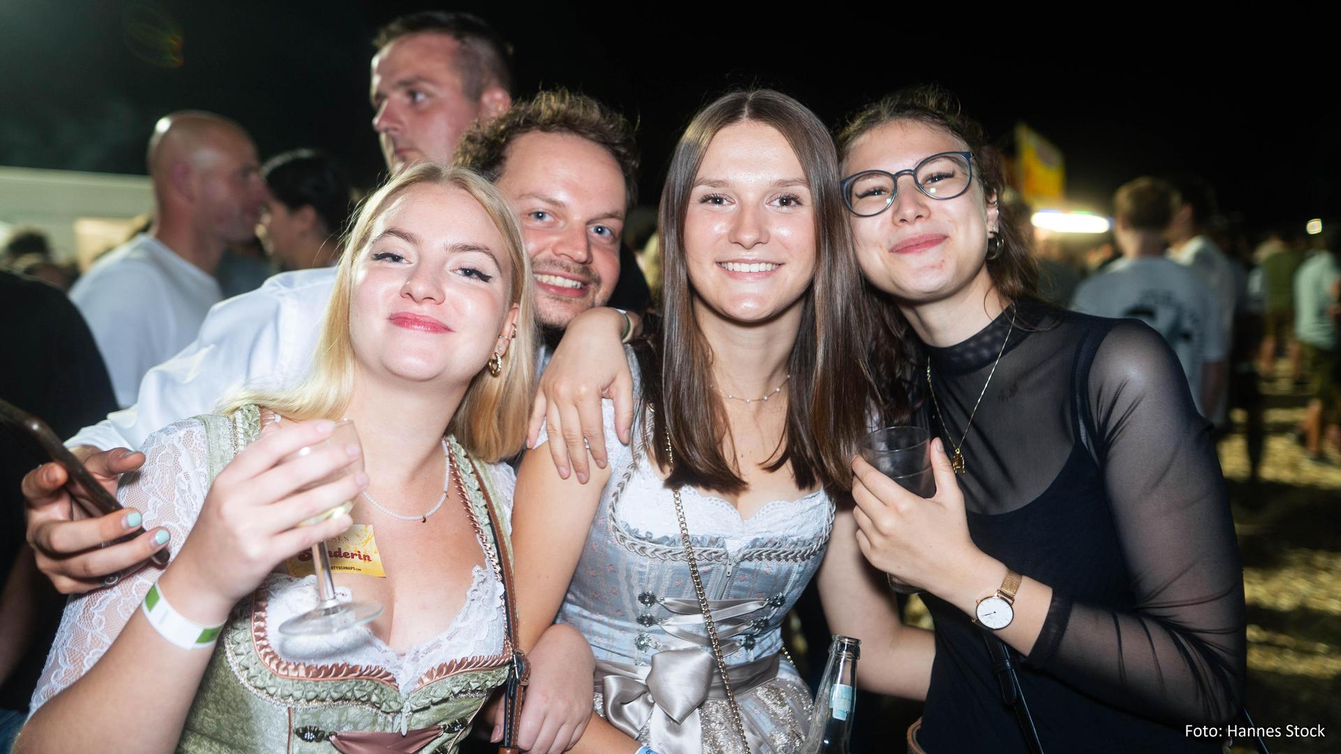 Das war die Flosser Kirwa am Samstag.  (Bild: Hannes Stock )