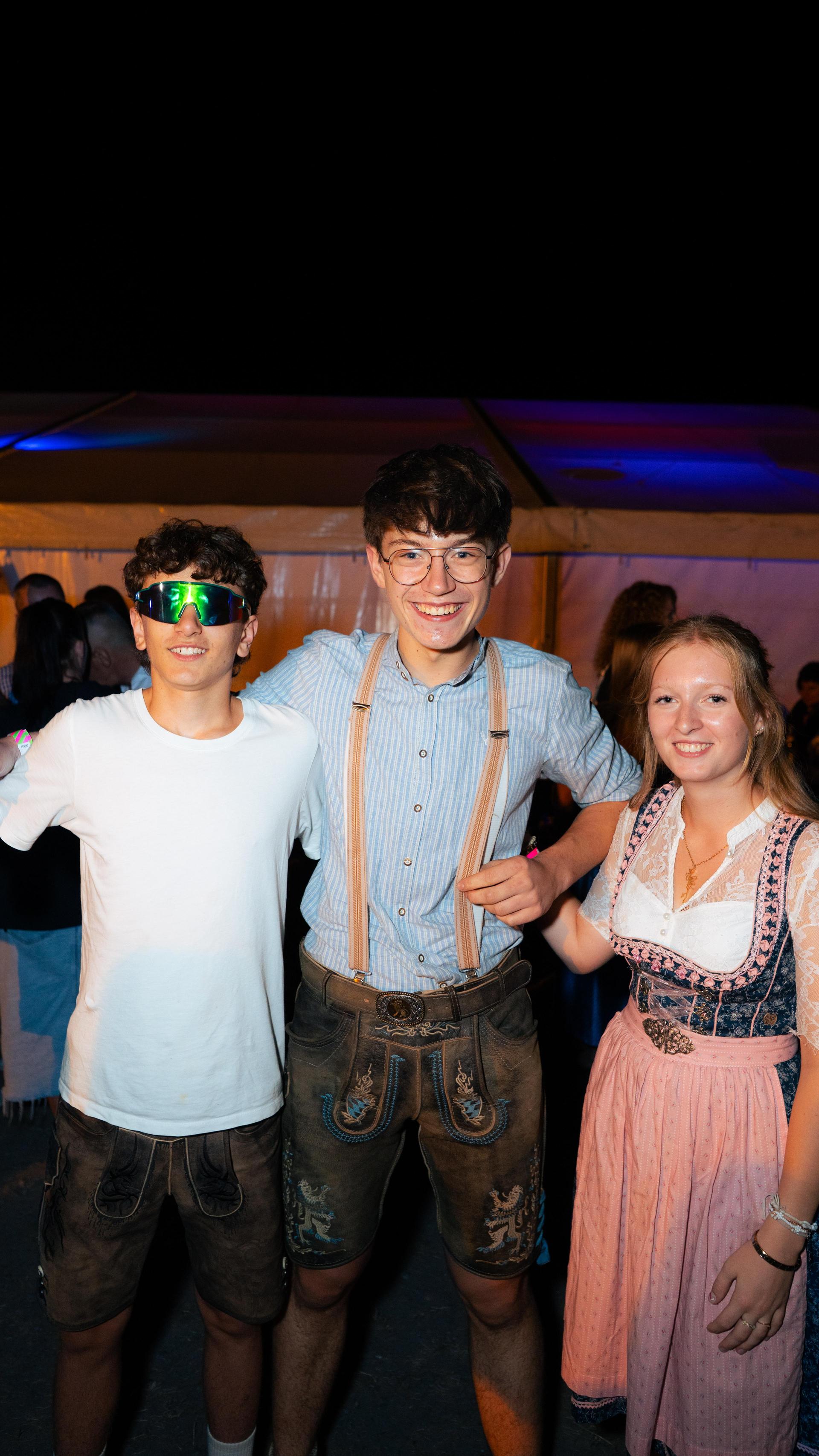 Gute Stimmung, volles Zelt und super Momentaufnahmen. (Bild: Hannes Stock)