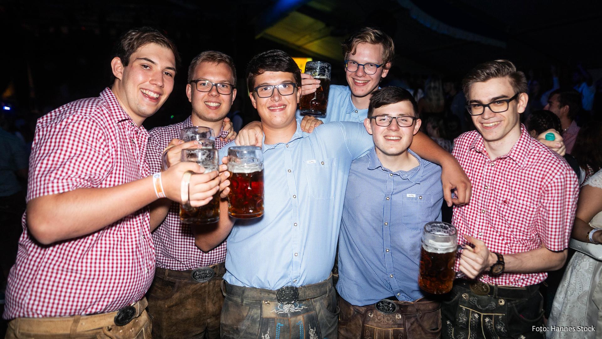 Die besten Bilder zum Auftakt der Flosser Kirwa. (Bild: Hannes Stock)