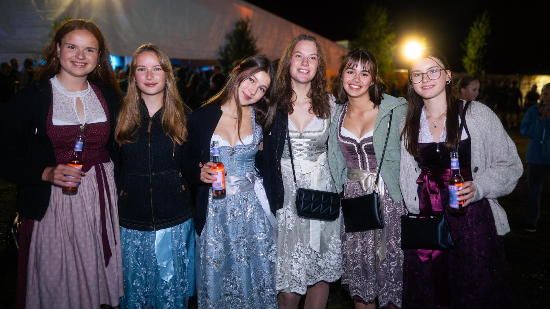 Wernberg feiert Kirwa, die Stoapfälzer Spitzbuam liefern die Musik zum Fest. (Bild: Hannes Stock)