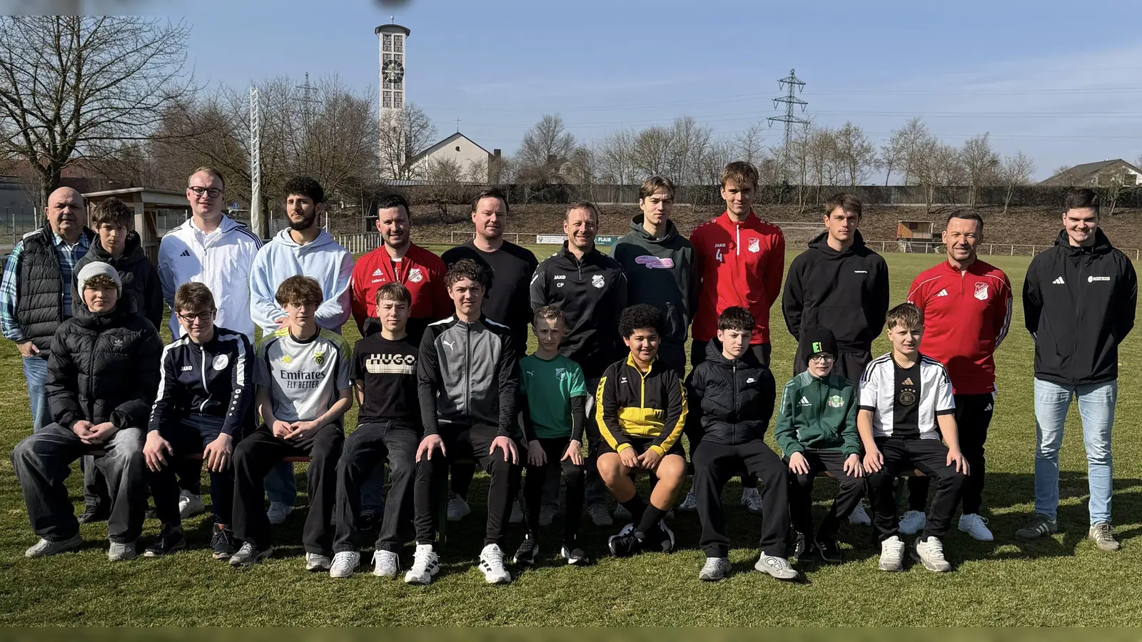 19 Neulinge verstärken die Schiedsrichtergruppe Amberg. (Bild: Peter Behlau)