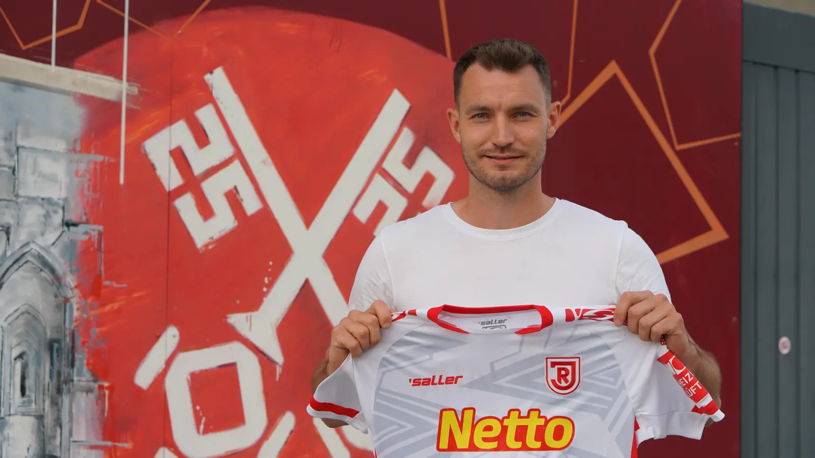 Florian Ballas verstärkt die Defensive des SSV Jahn Regensburg. (Bild: Gschlößl/SSV Jahn)