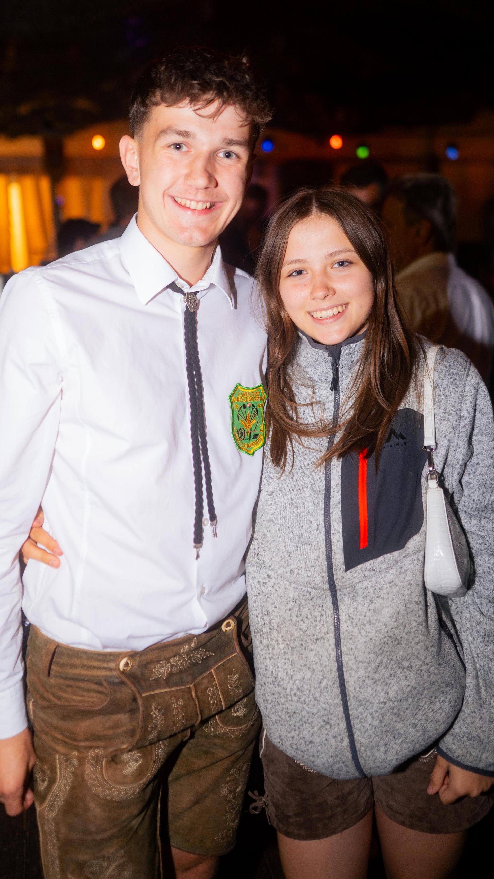 Auch am Sonntag habt ihr auf der Flosser Kirwa eine gute Figur in Dirndl und Lederhosen gemacht! (Bild: Hannes Stock)