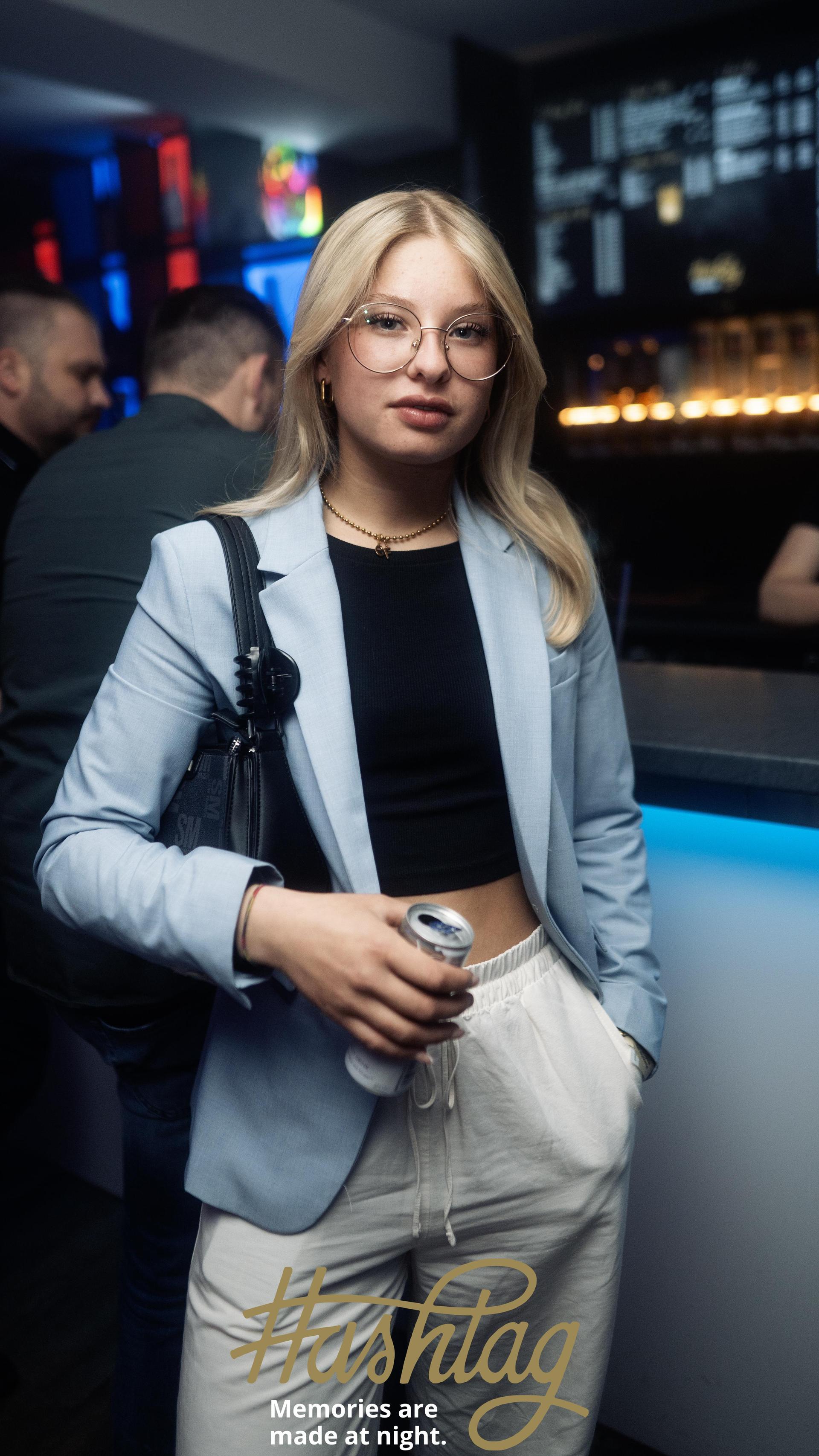 Die „Blackedout”-Party im Hashtag. (Bild: Hannes Stock)