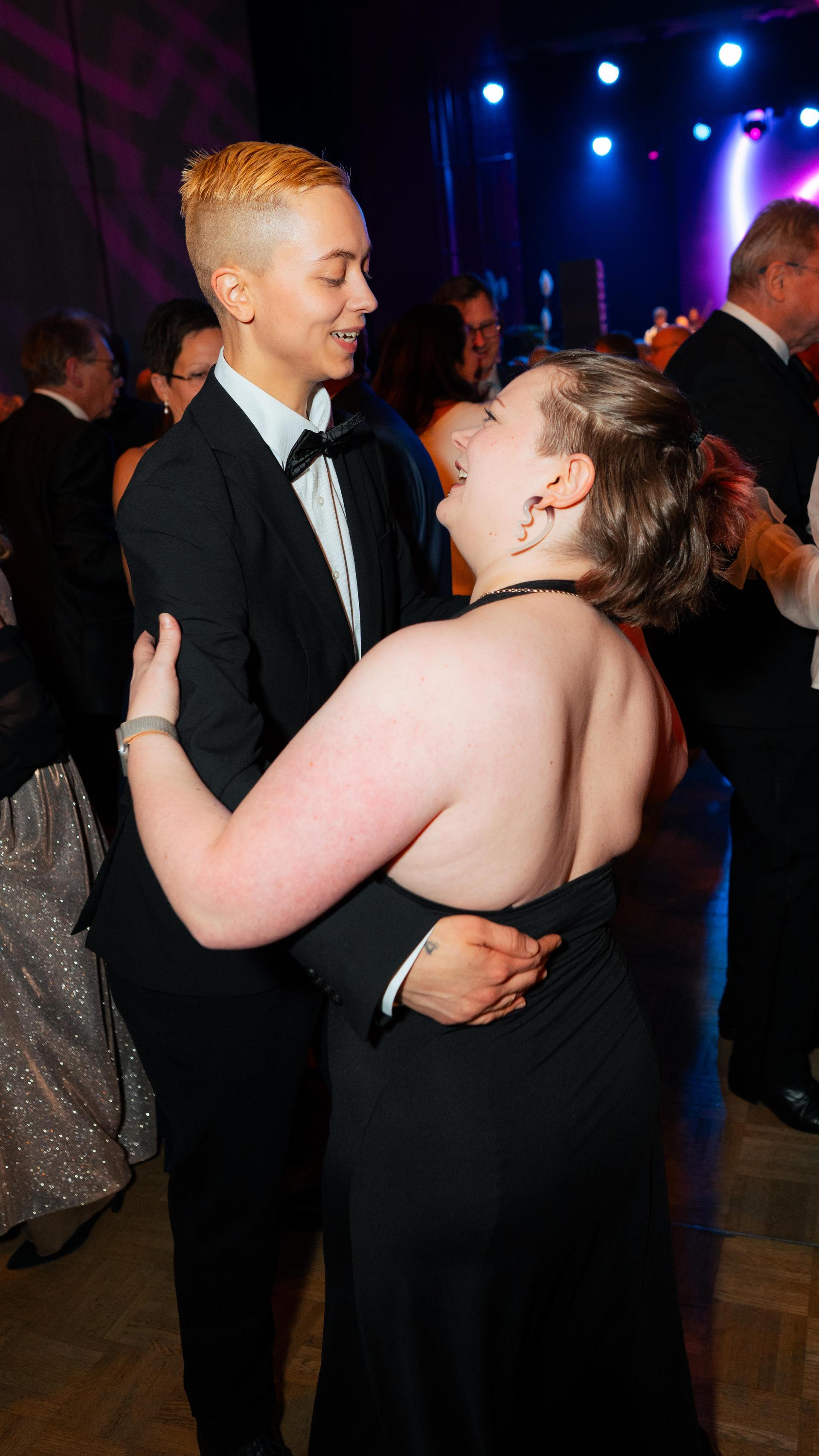 Am Samstag wurde es in der Weidener Max-Reger-Halle außergewöhnlich festlich. (Bild: Hannes Stock)