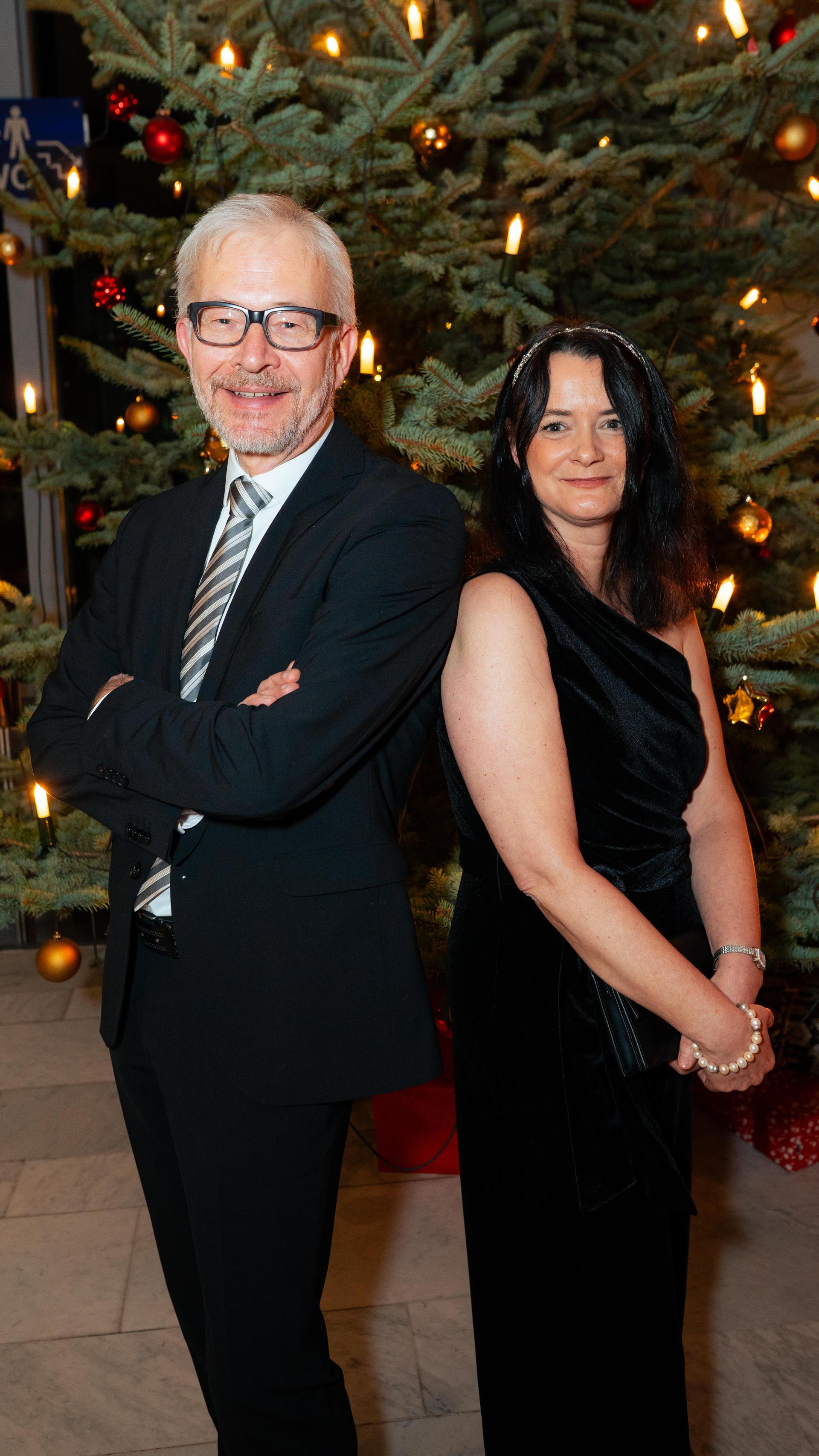 Am Samstag wurde es in der Weidener Max-Reger-Halle außergewöhnlich festlich. (Bild: Hannes Stock)