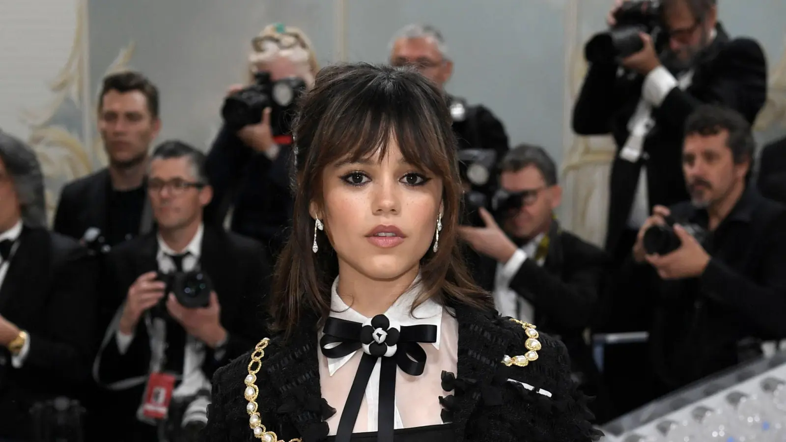 US-Schauspielerin Jenna Ortega hat den Eindruck, dass die Öffentlichkeit ein vollkommen falsches Bild von ihr hat. (Archivbild) (Bild: Evan Agostini/AP/dpa)