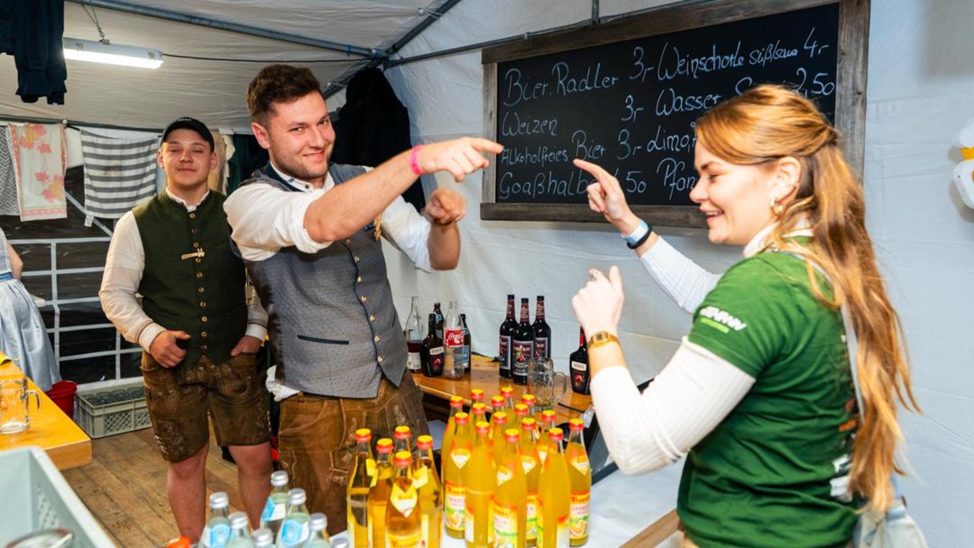 Unser Fotograf war für euch auf der Kirwa in Schwarzenbach. (Bild: Hannes Stock)