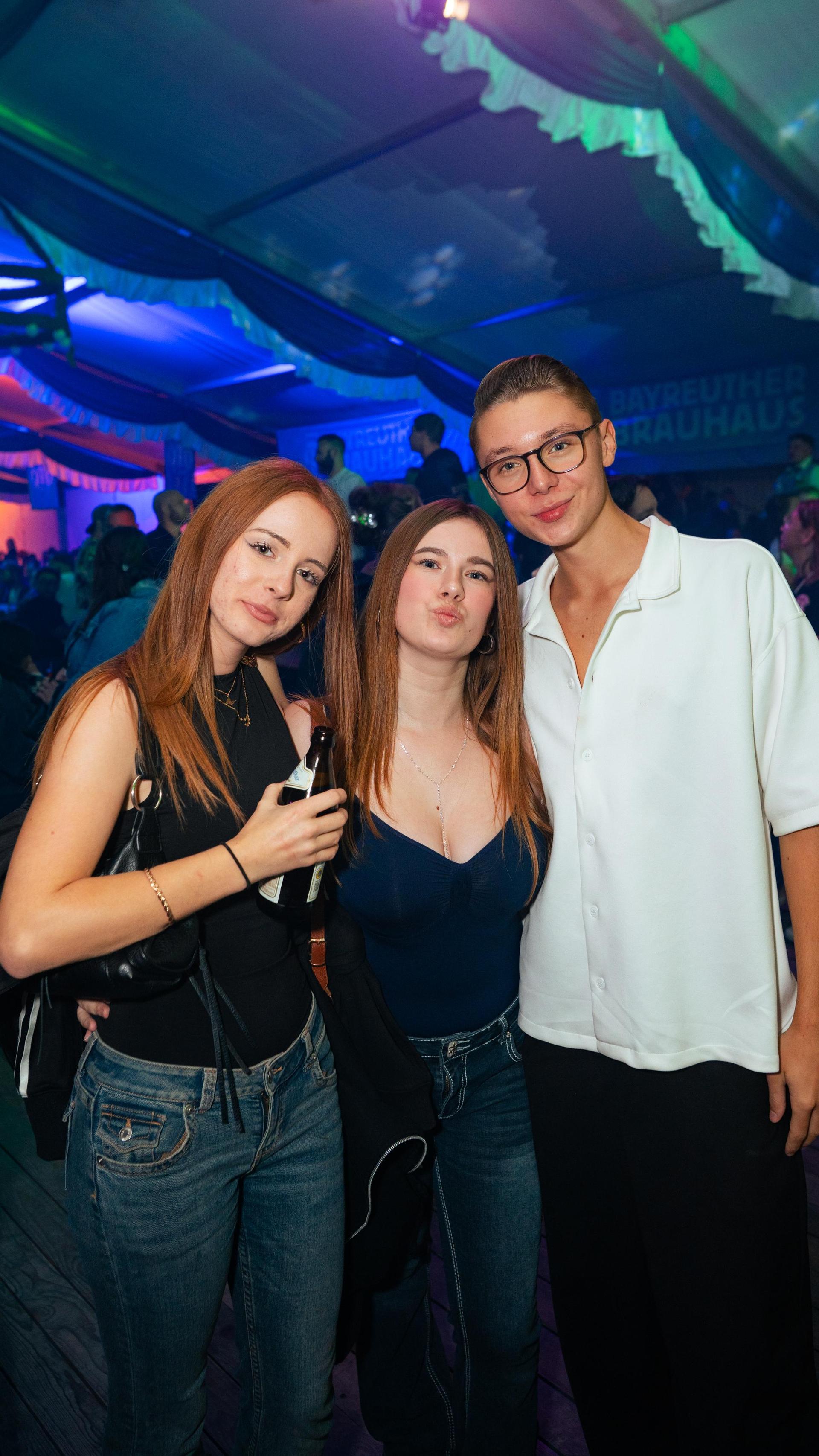 Samstagabend am Weidner Volksfest. (Bild: Hannes Stock)