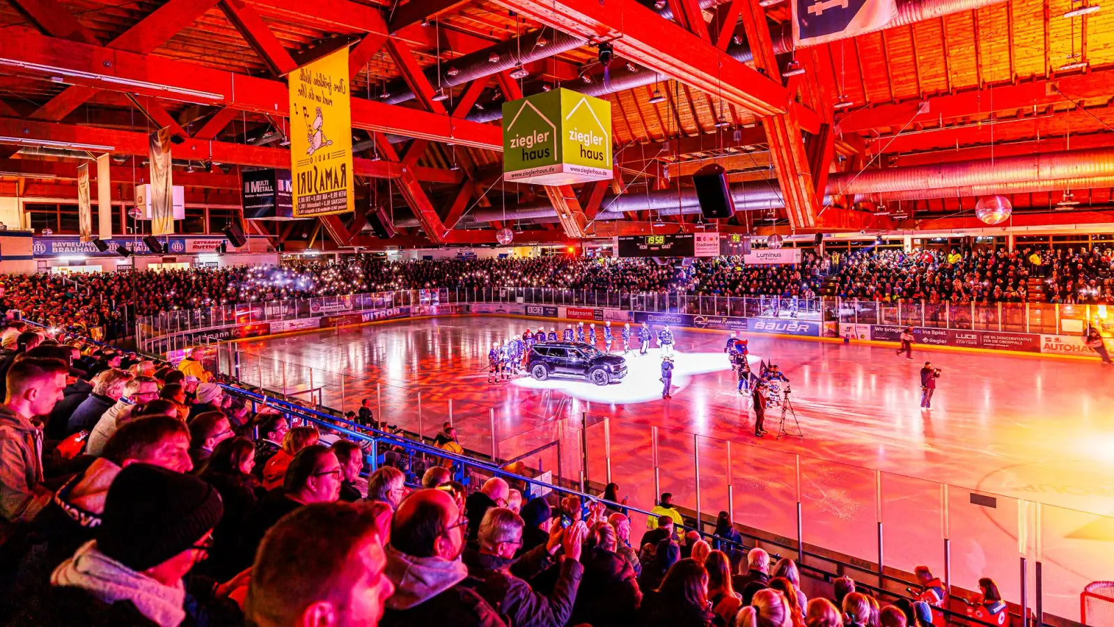 In den Play-offs ist mit einem vollen Haus zu rechnen. Tageskarten für die Play-offs sind in dieser Saison nur an Vorverkaufsstellen und in der Geschäftsstelle erhältlich. (Archivbild: Werner Moller)
