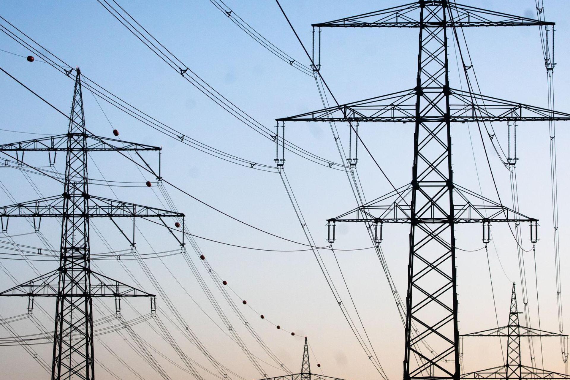 In Teilen des Landkreises Neustadt/WN ist am Dienstag, 16. September, der Strom ausgefallen. (Symbolbild: Christoph Schmidt/dpa)