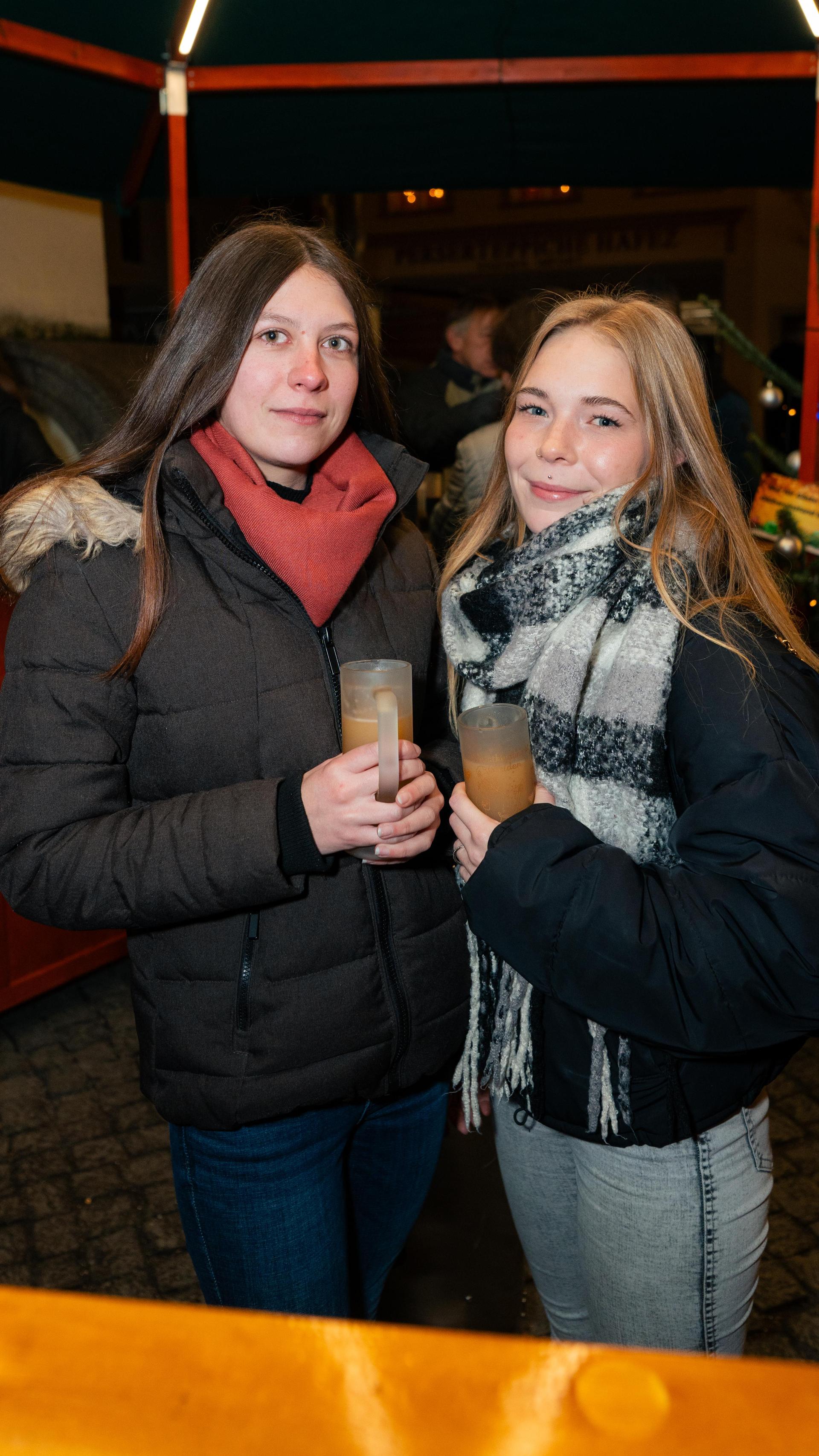 In Weiden war am Samstag auf dem Weihnachtsmarkt einiges los. (Bild: Hannes Stock)
