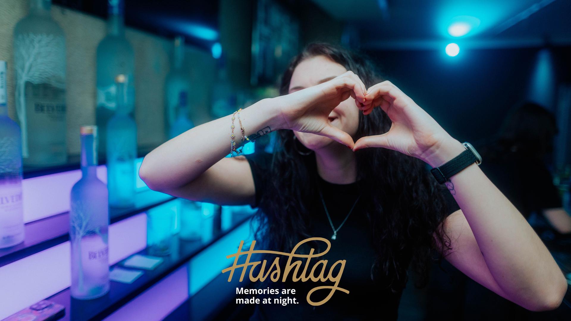 „Geld zurück” war das Motto bei der Party am Freitag im Hashtag Weiden.  (Bild: Sebastian Reiter)
