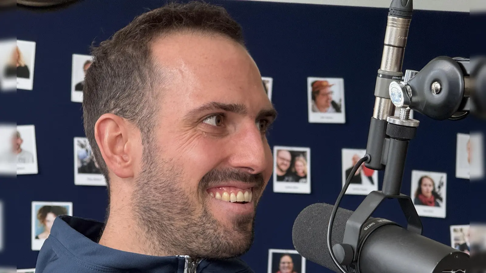 Manuel Edfelder, neuer Verteidiger der Blue Devils Weiden, war zu Gast in der neuen Folge des Podcasts „Powerplay”. (Bild: Gabi Schönberger)