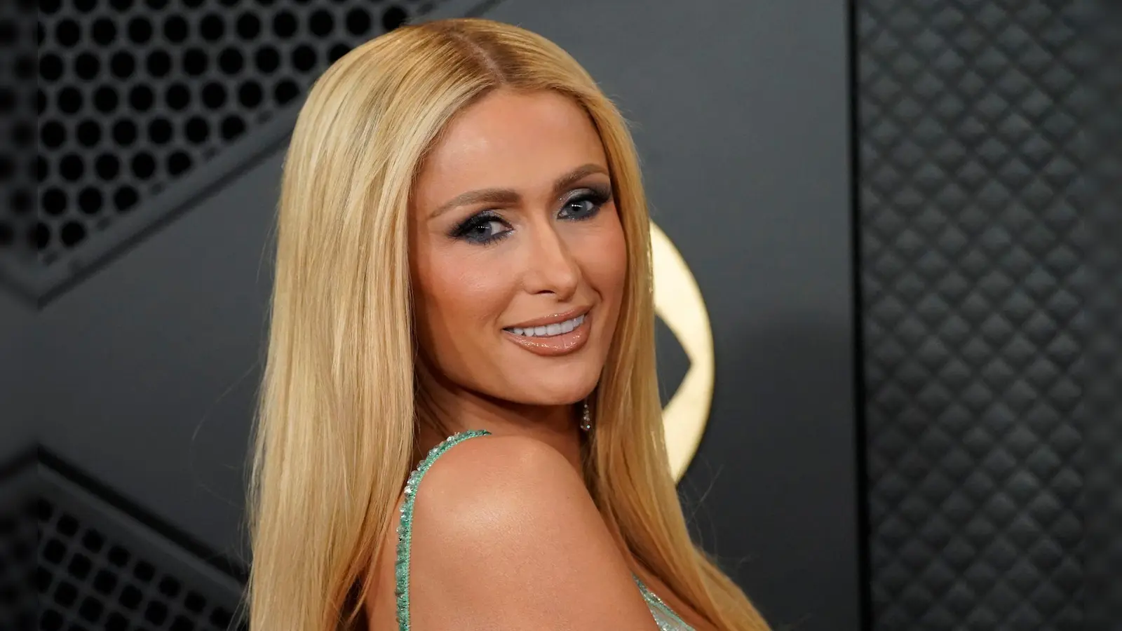 Paris Hilton bringt ihr zweites Album heraus - nach 18 Jahren Musik-Pause. (Archivfoto)  (Bild: Jordan Strauss/Invision/AP/dpa)