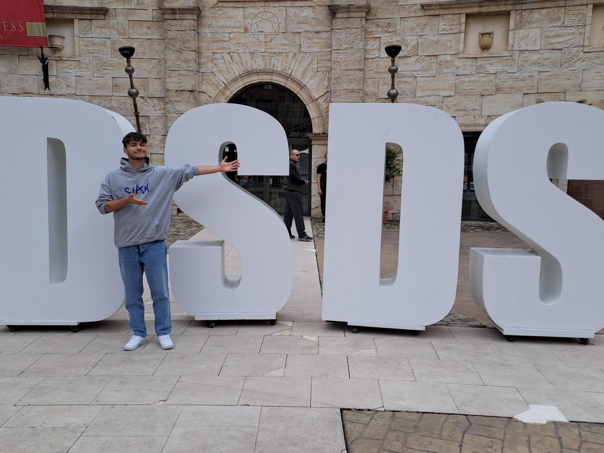 Tim Feiler aus Schirmitz ist Kandidat bei der 21. Staffel der Castingshow DSDS. (Bild: Stefan Feiler)