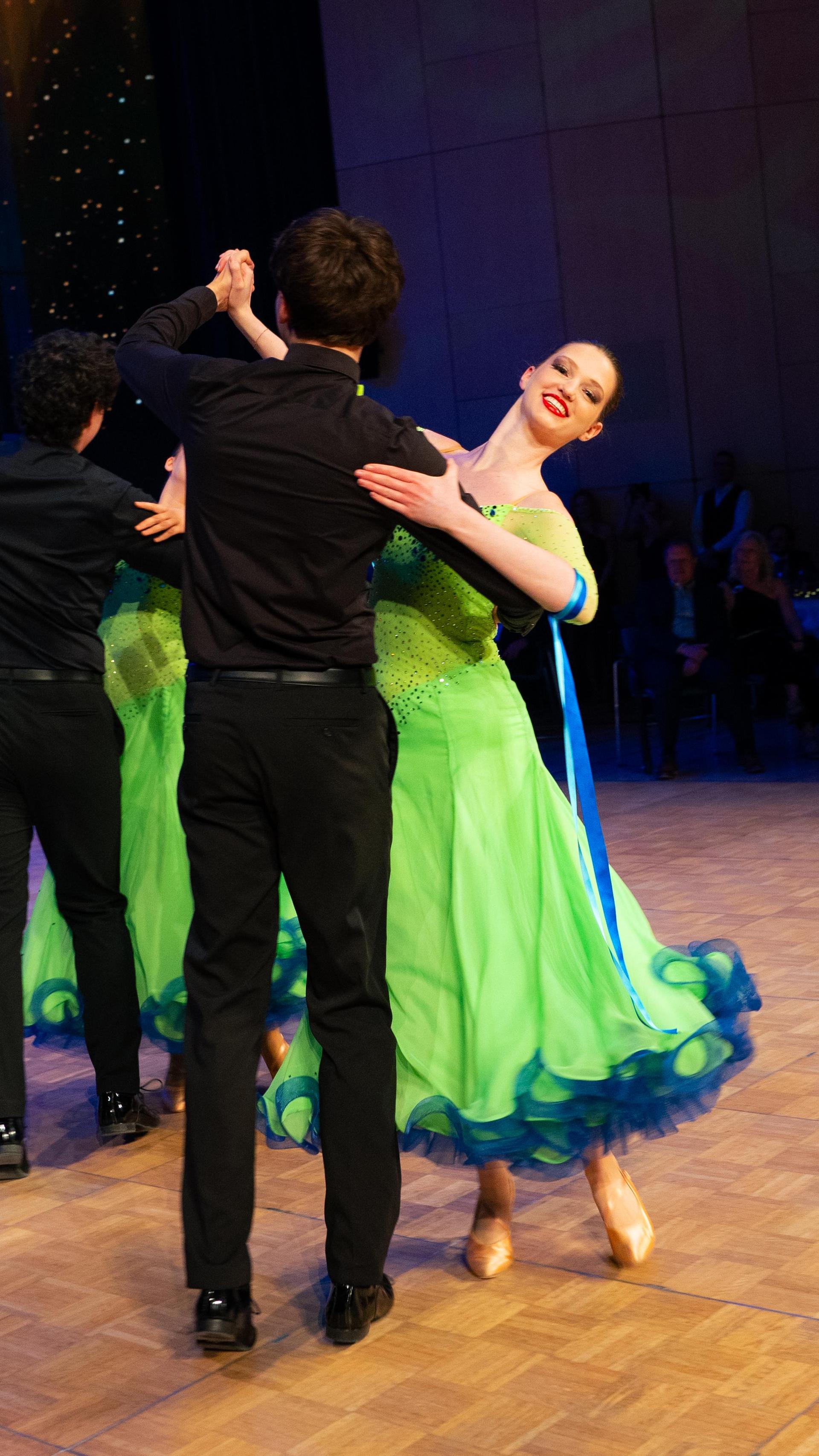 Am Samstag wurde es in der Weidener Max-Reger-Halle außergewöhnlich festlich. (Bild: Hannes Stock)