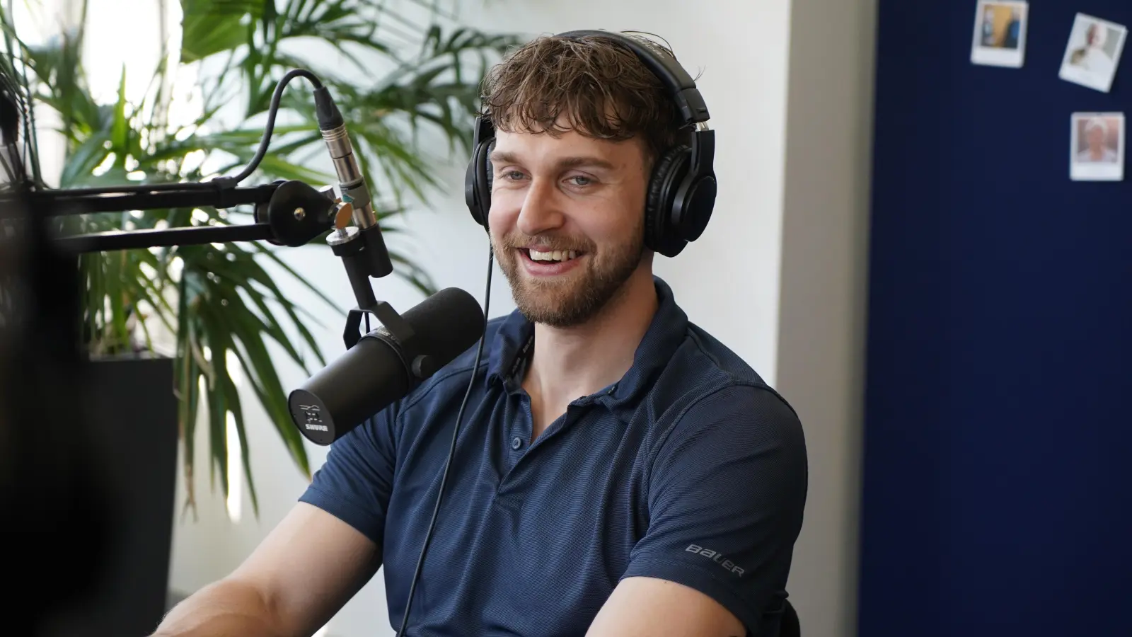 Luca Gläser im Podcast-Studio von Oberpfalz Medien (Bild: Marco Meier)