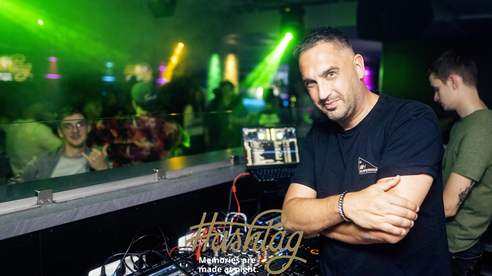 Bei der 2000er-Party im Hashtag am Freitag sorgte DJ BEKAY für gute Laune! Fotograf Hannes Stock war für euch unterwegs. (Bild: Hannes Stock)
