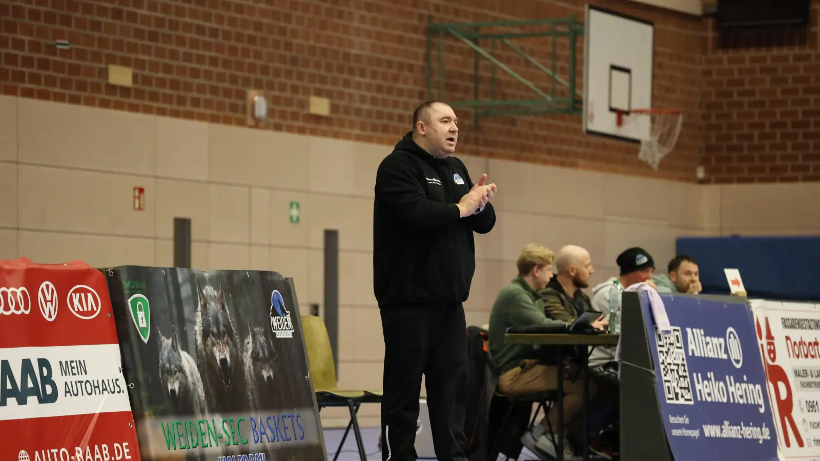 Roman Lang ist nicht mehr Trainer der Weiden SEC Baskets. Für ihn übernimmt der bisherige Co-Trainer Daniel Waldhauser.  (Bild: Dieter Jäschke)