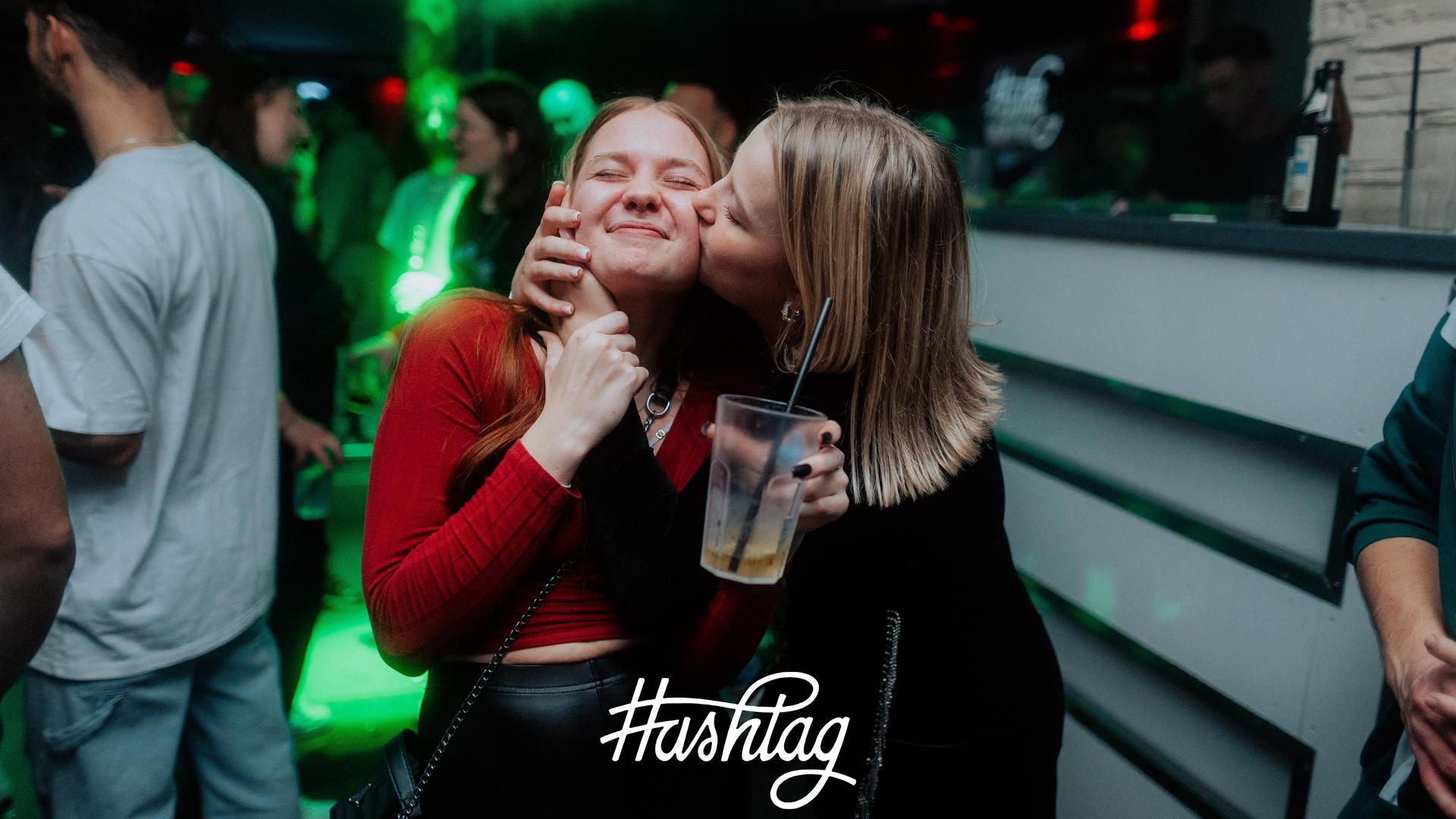 Temptation Island Party im Hashtag Weiden. (Bild: Dominik Reiter)